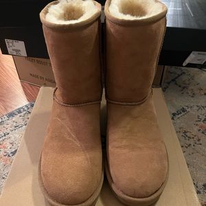 Ugg boots Women’s 7